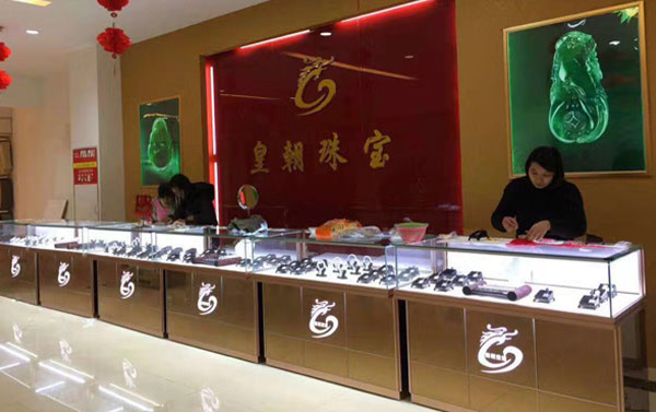 注意了，珠寶展示柜的材質(zhì)挑選有講究