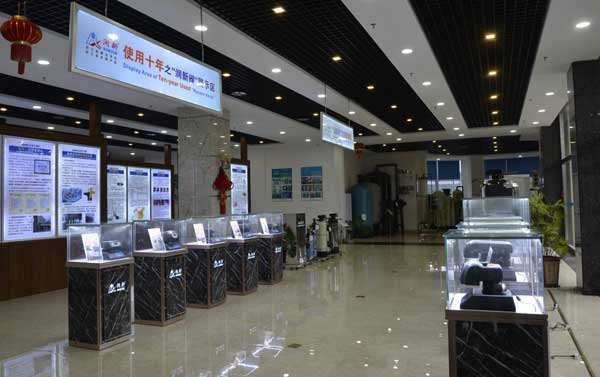 玻璃展柜多少錢(qián)