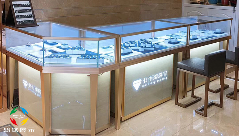 商場玻璃珠寶展示柜，不但不貴，還不止好一點(diǎn)！