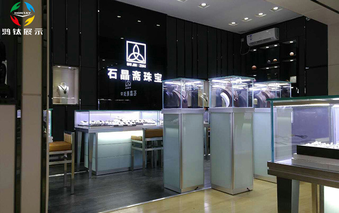 網(wǎng)購(gòu)珠寶展示柜臺(tái)的益處與弊端！
